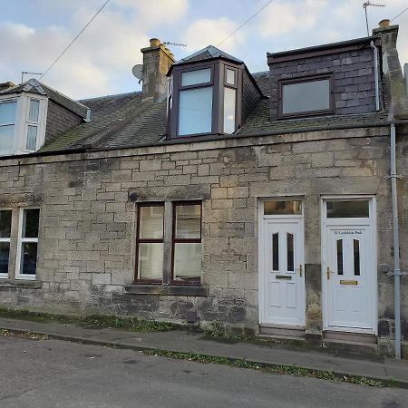 Carvetii - Mayhaven House - Tranquil Cul-De-Sac - 2 Bedrooms, Sleeps 4 Guests Dunfermline Esterno foto